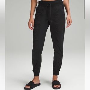 Dance Studio Mid-Rise Jogger